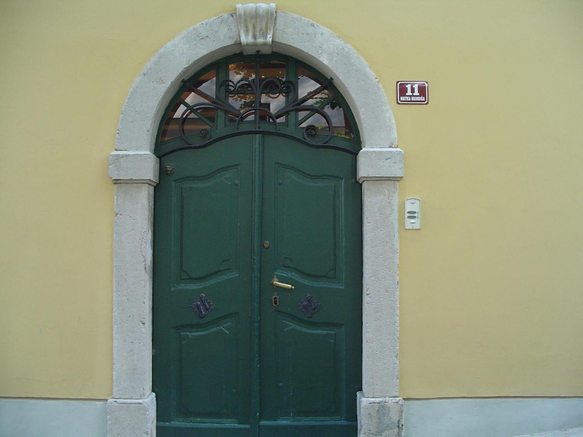 Apartments Villa Kastav In Old Town Center With Sea View And Parking * Kastav